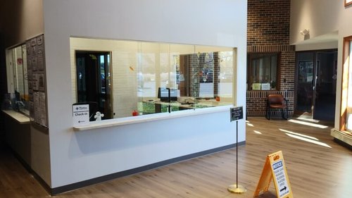 The updated main atrium. Medical services patients may check in at left.